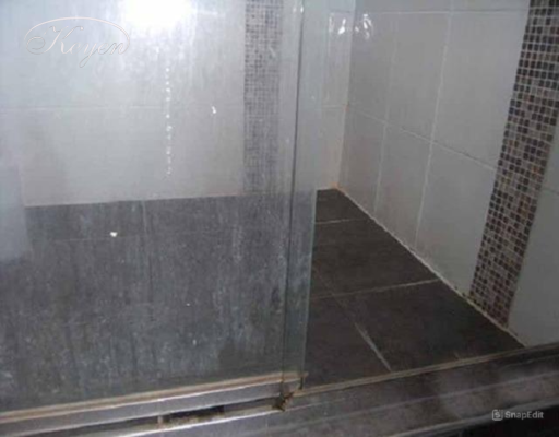 Cách Làm Sạch Vách Kính Nhà Tắm Hiệu Quả Và Đơn Giản Tại Nhà