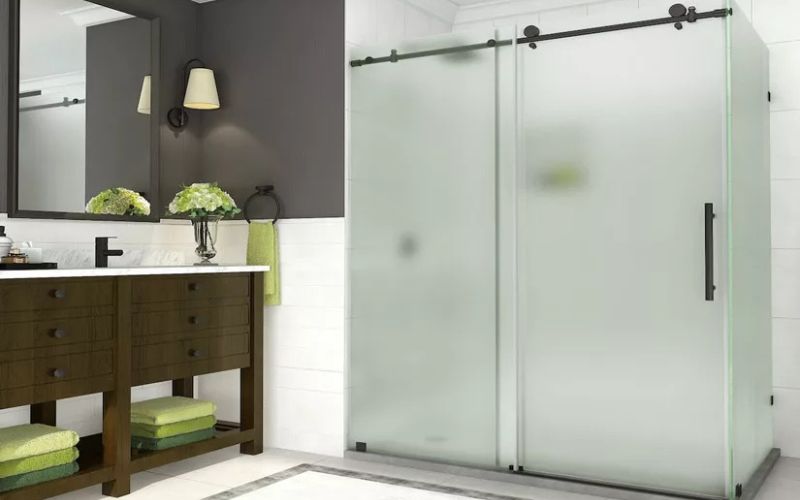 Có Nên Làm Vách Kính Phòng Tắm Để Thay Đổi Diện Mạo Không Gian